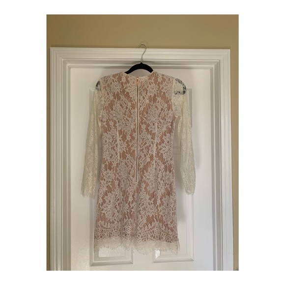 Ivory lace dress - Picture 2 of 2